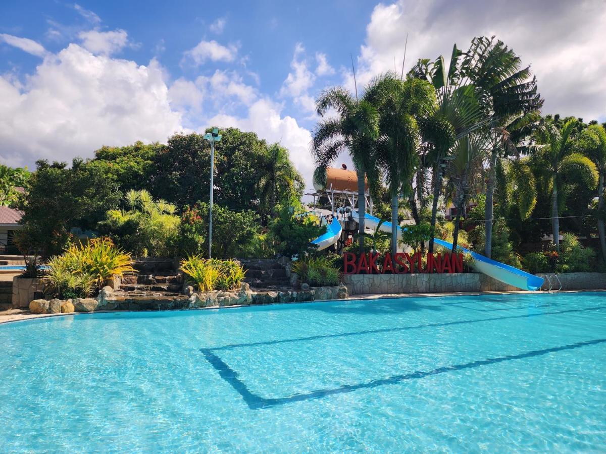 Bakasyunan Resort And Conference Center - Zambales Iba Dış mekan fotoğraf