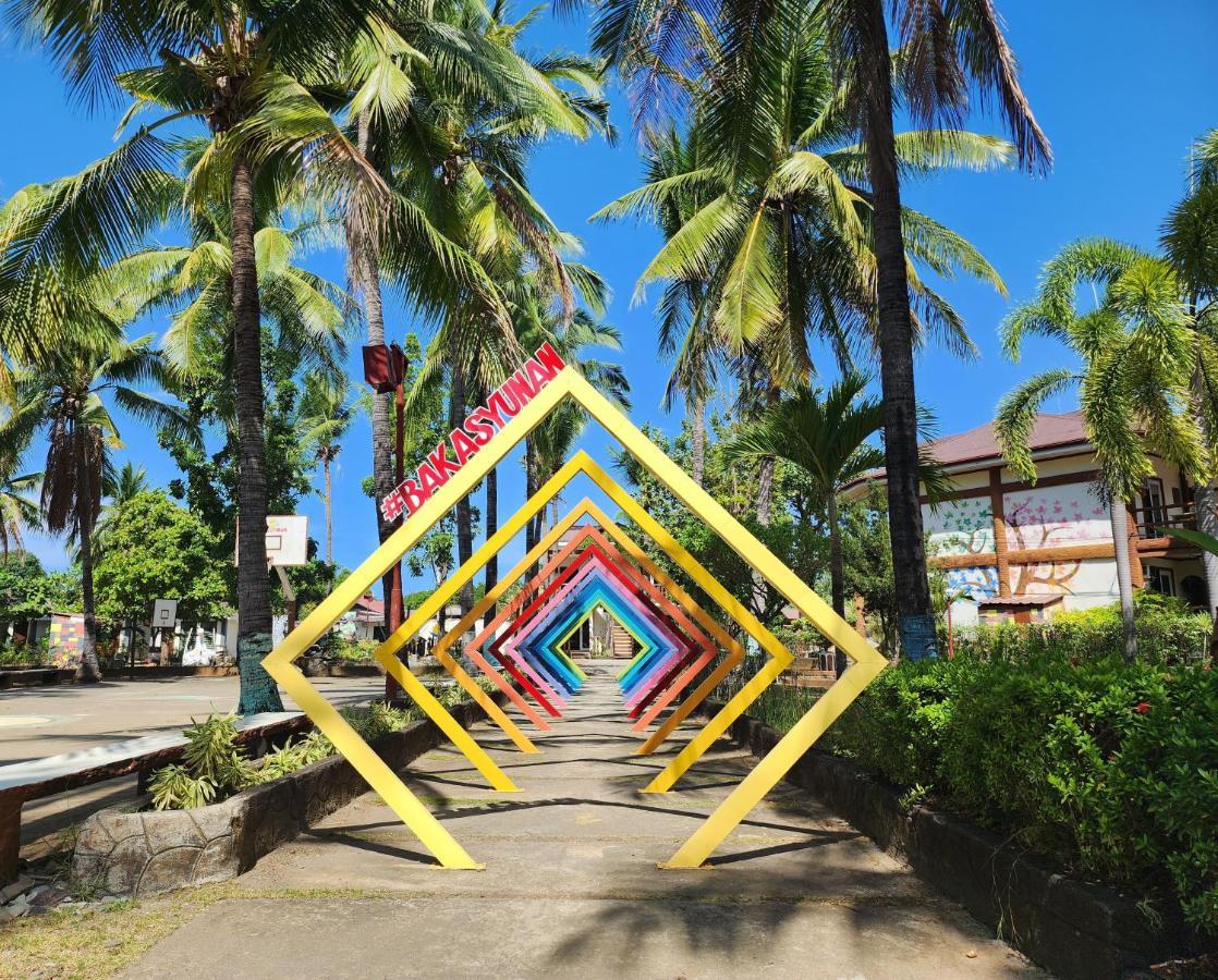 Bakasyunan Resort And Conference Center - Zambales Iba Dış mekan fotoğraf