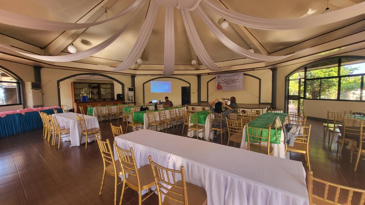Bakasyunan Resort And Conference Center - Zambales Iba Dış mekan fotoğraf